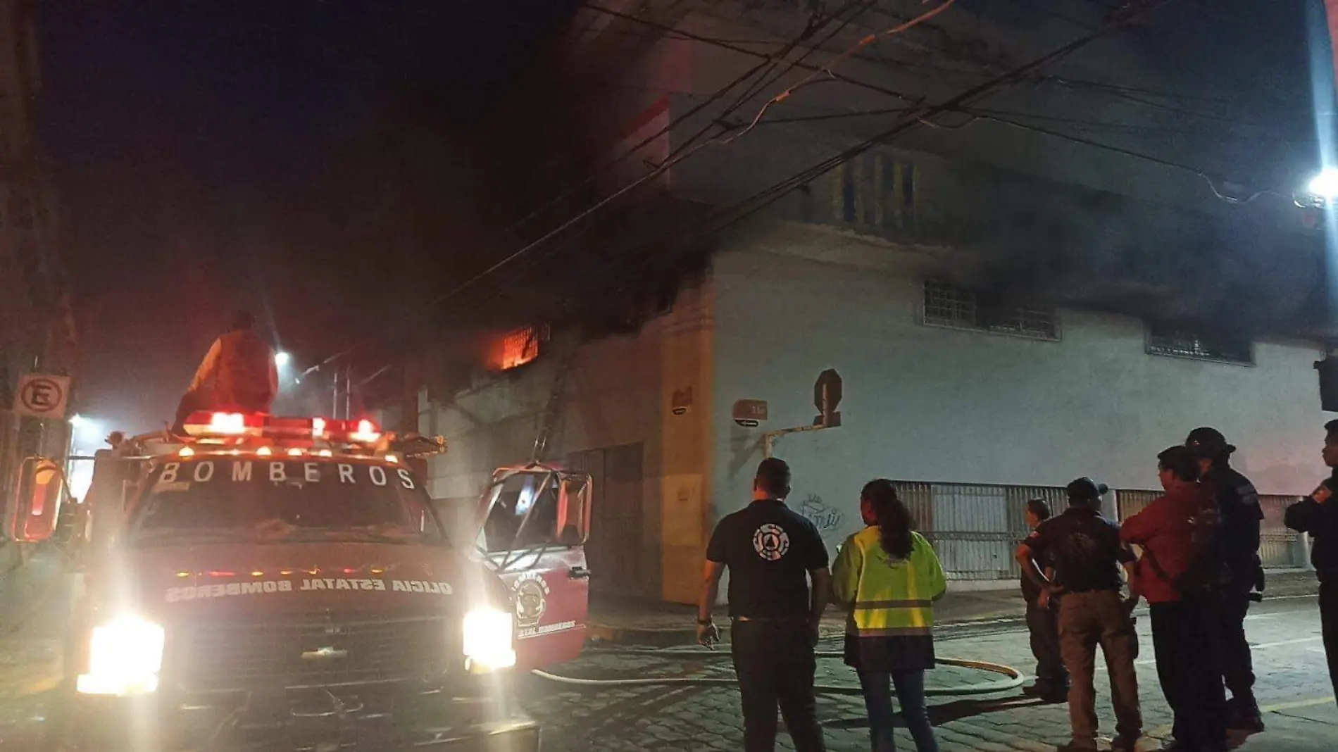 TElas parisina de atlixco sufre un incendio